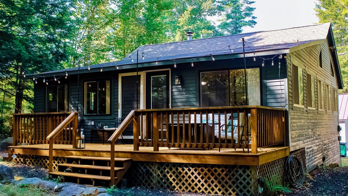 Franklin House | Webster Lake Gateway