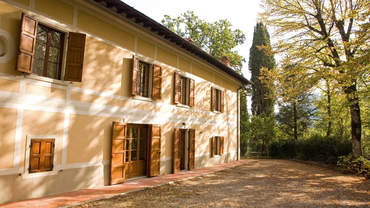 Pratovecchio Villa | Wedding in Benfenati's villa, with amazing private pool in Tuscany.