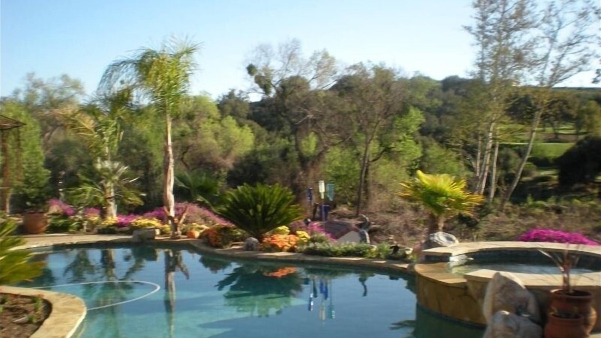 Fallbrook House | Wedding venues nearby, San Diego Zoo, Beaches, Golf, Disneyland, Wineries