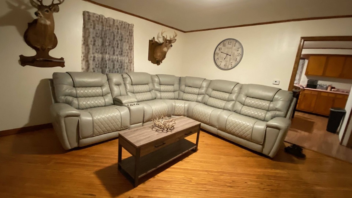 Portland House | Weddle Lodging & Outfitters Pink house
