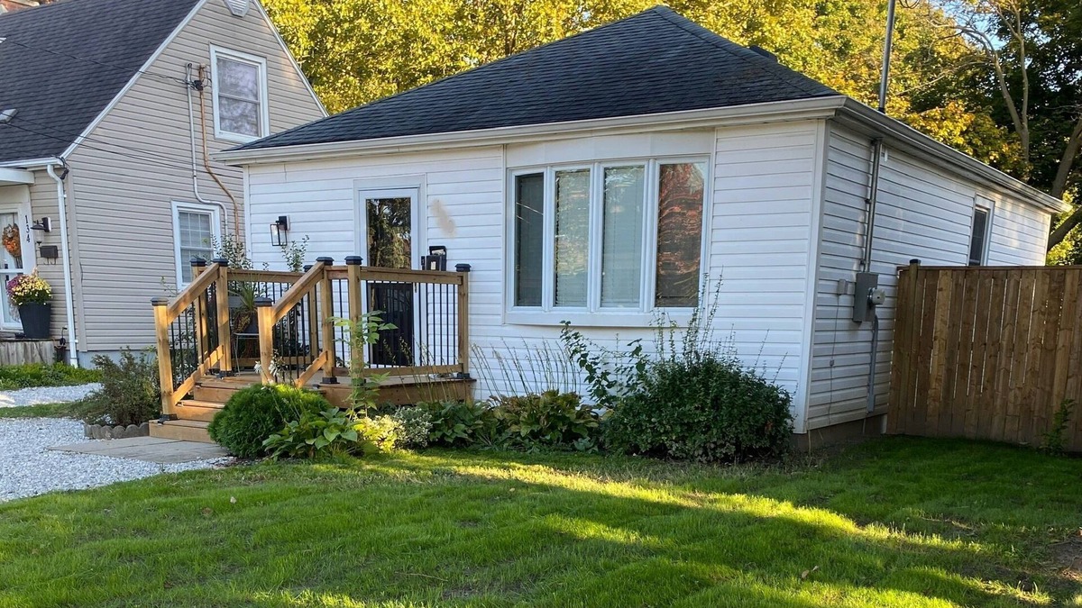 Chatham-Kent House | Weekend Getaway at Willowmac/4 beds/patio/firepit