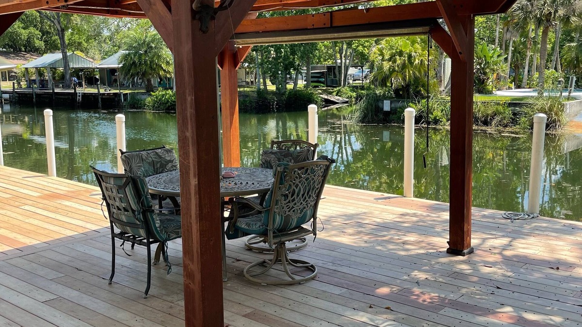Spring Hill Cottage | Weeki fun house