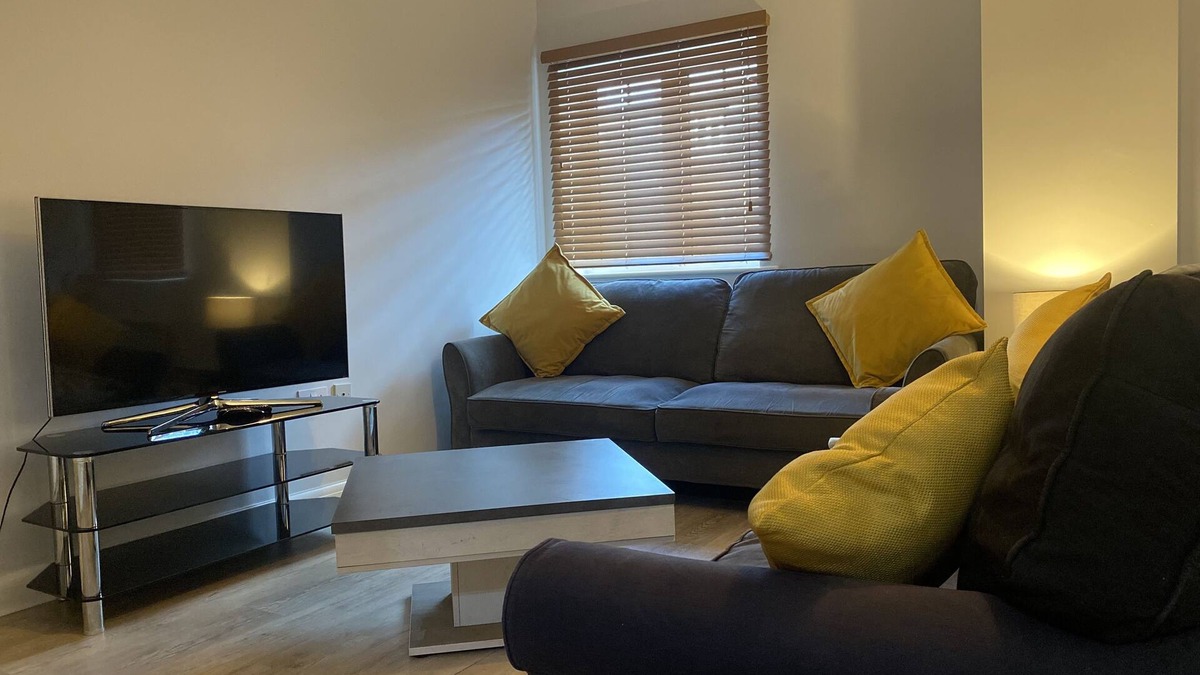 Merton Apartment | Weekly & Monthly Stays for/Business/Contractors/Relocators/Families