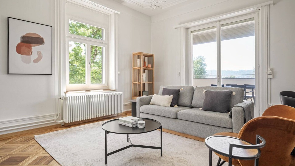 Hirslanden Apartment | Weinegg 4.5 Room w/Storage & W/D, 2 mins to Mkt