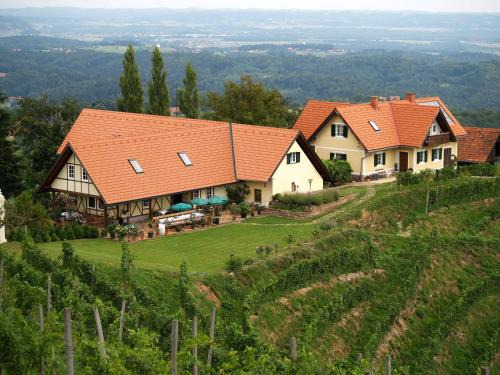 Kitzeck im Sausal Bed & Breakfast | Weingut Albert, Familie Cramer