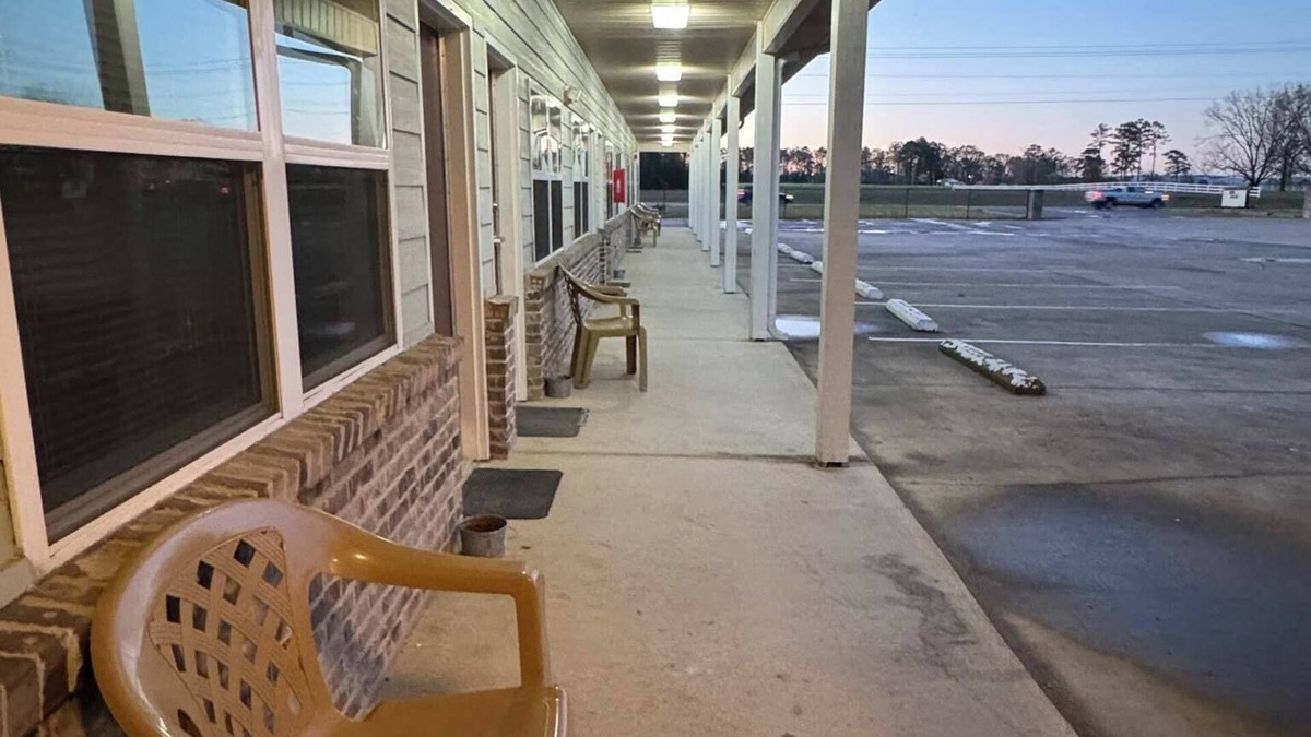 Centre Hotel | Weiss Lake Lodge