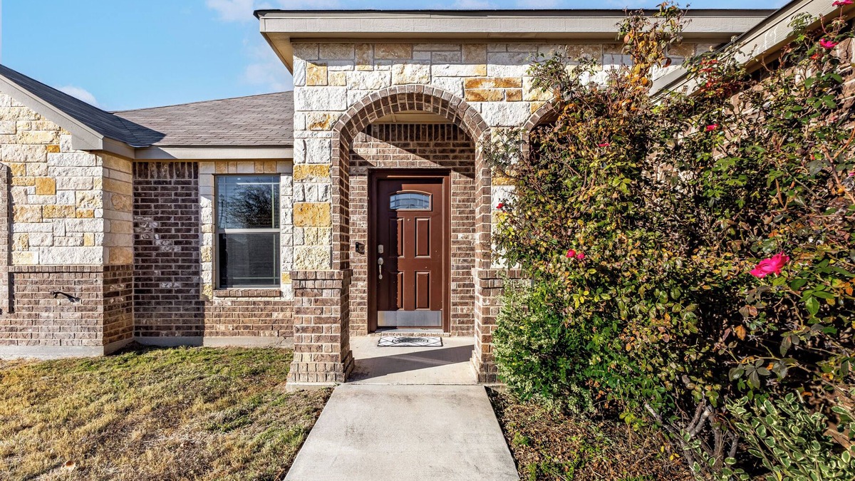 Killeen House | WELCOME ALL MILITARY FAMILIES & STUDENTS-MINUTES FROM FT.CAVAZOS AND TX A&M!