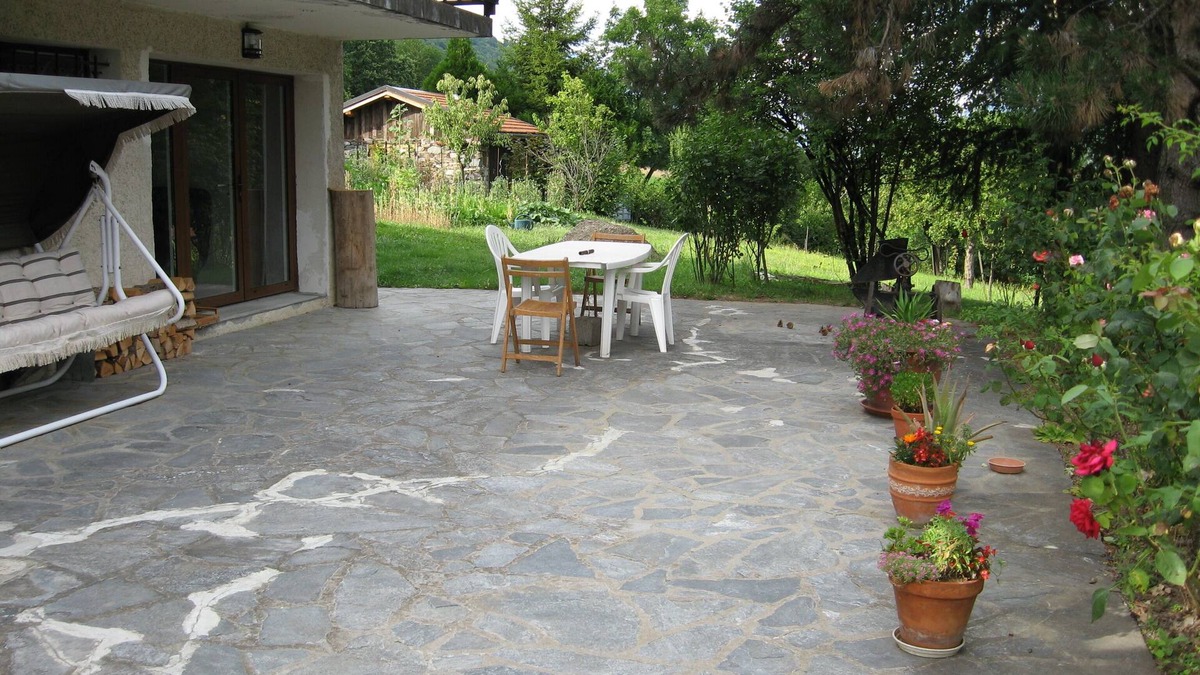 La Rochette Apartment | Welcome. Appt full foot with terrace