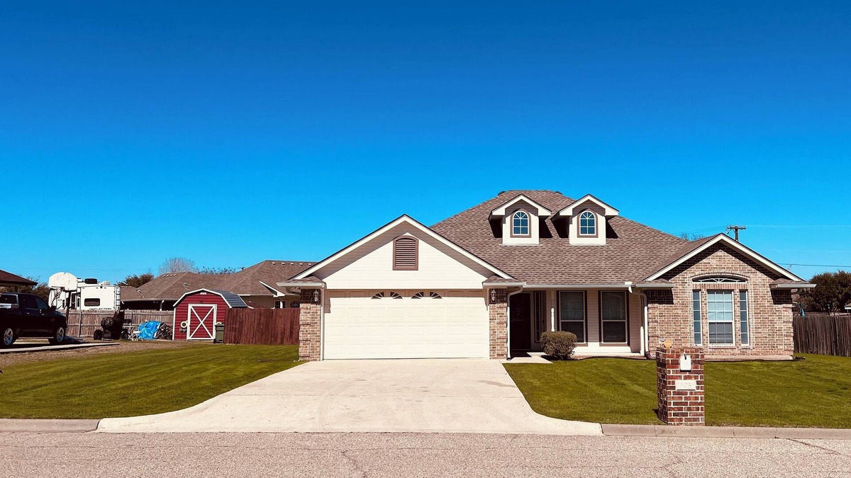 Hewitt House | Welcome home in Hewitt, TX! Nestled in the heart of Hewitt, our newly remodeled