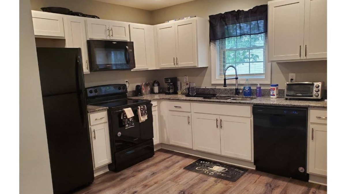 Emporia House | WELCOME HOME!