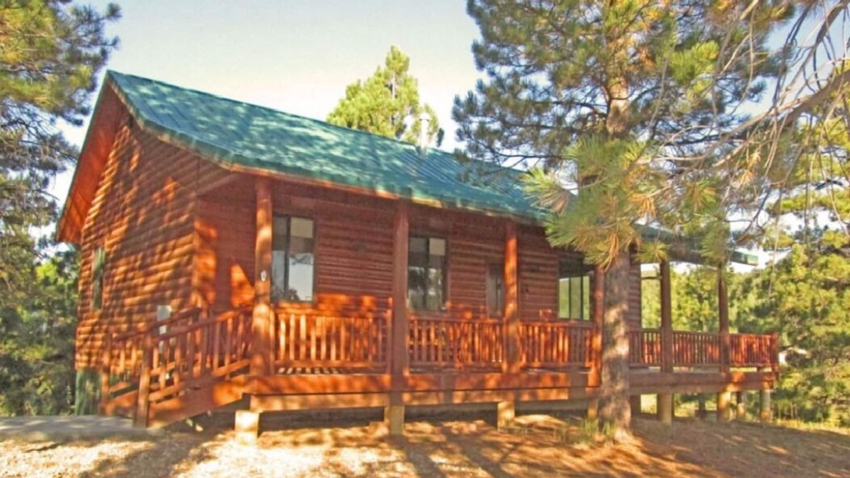 Long Valley Junction Cabin | Welcome home! Your base for Zion, Bryce, Duck Creek