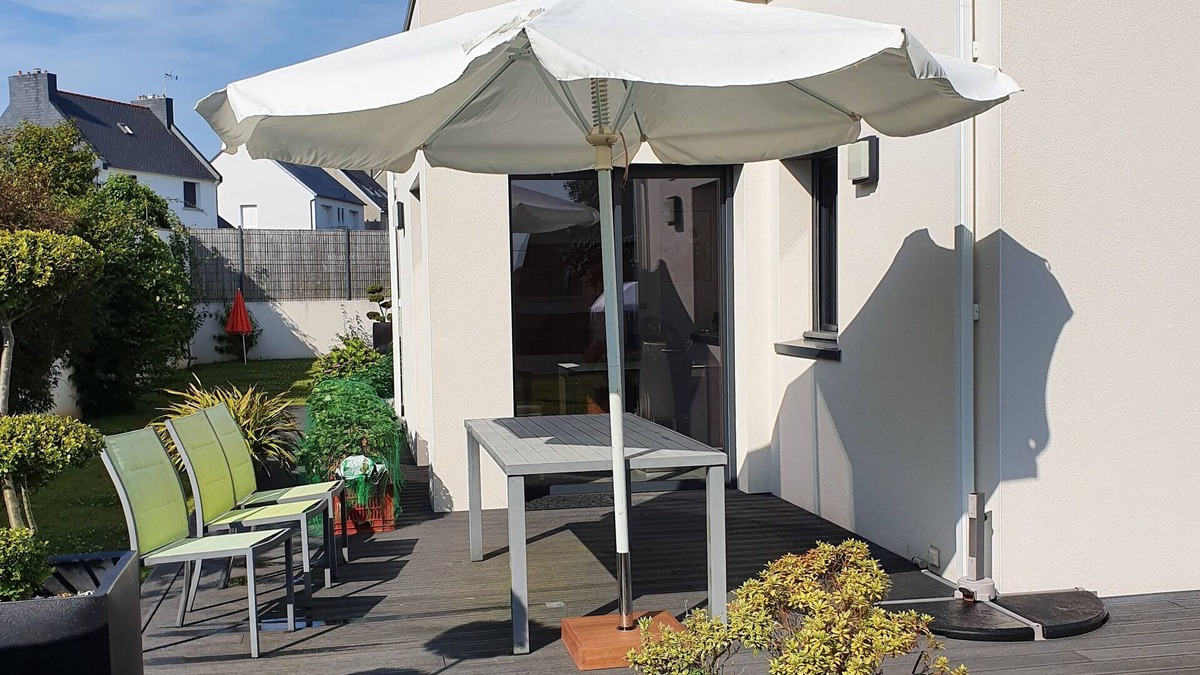 Le Relecq-Kerhuon House | WELCOME Modern, recent, upscale house close to the sea.