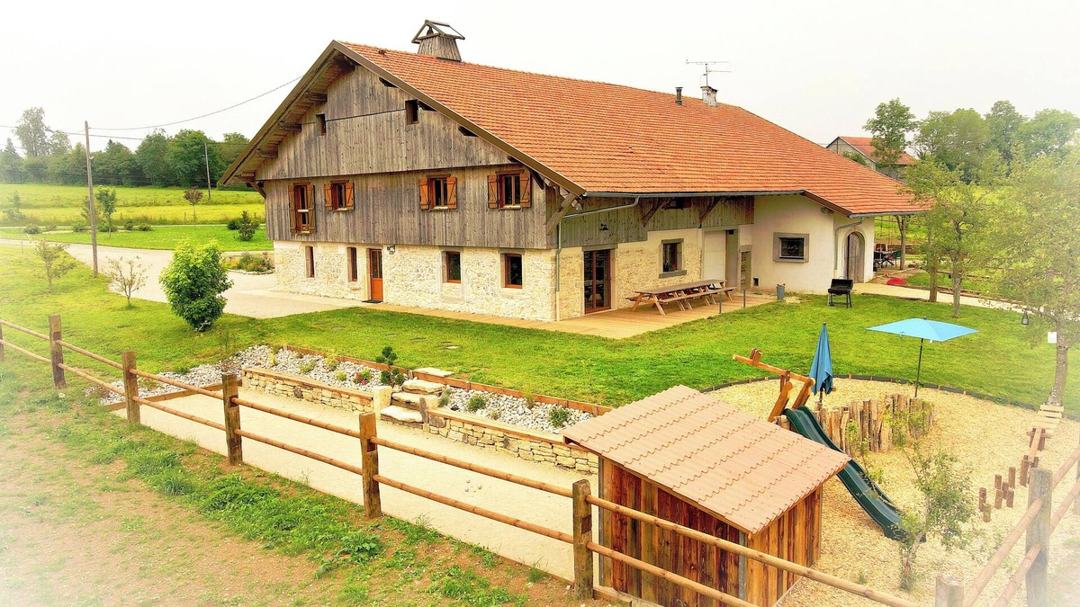 Guyans-Vennes Other | Welcome to Au Grand Coeur Chaux 5-star gîte