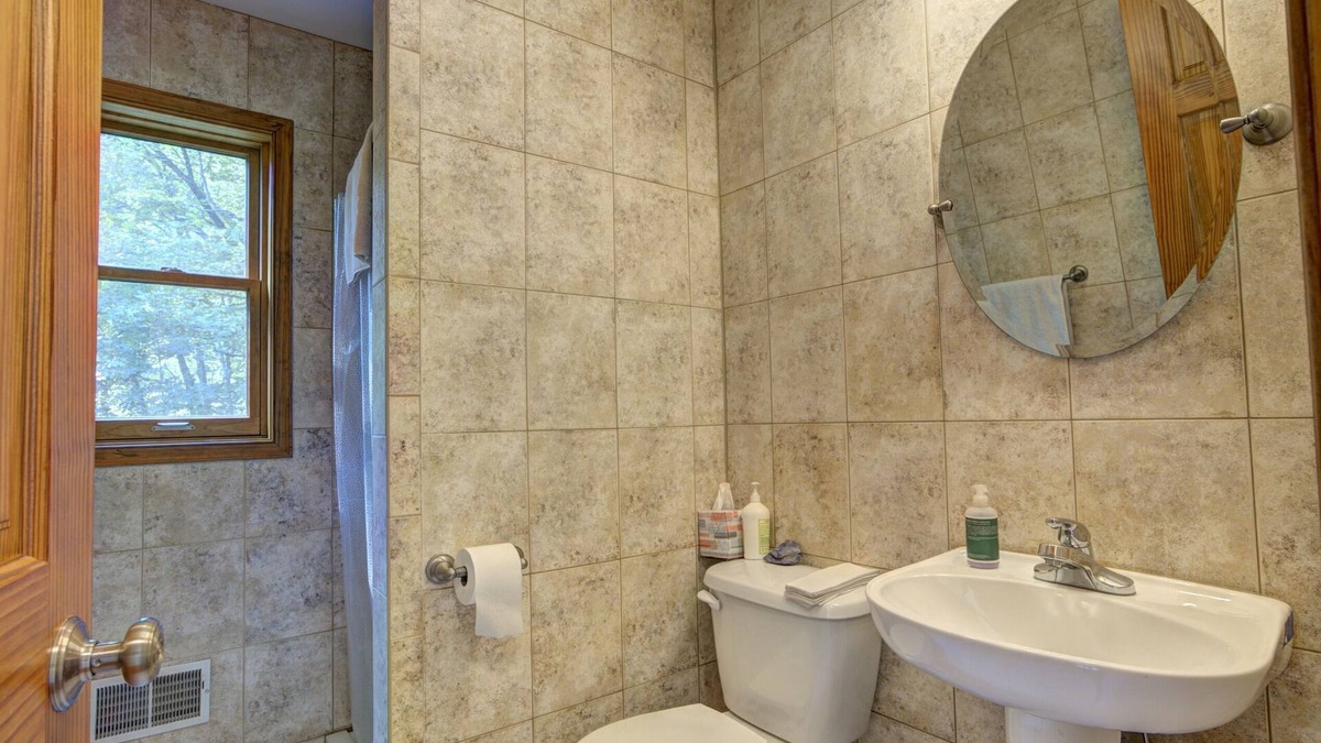 Lackawaxen Ski Chalet | Welcome to beautiful Masthope Mountain Community in the Poconos!