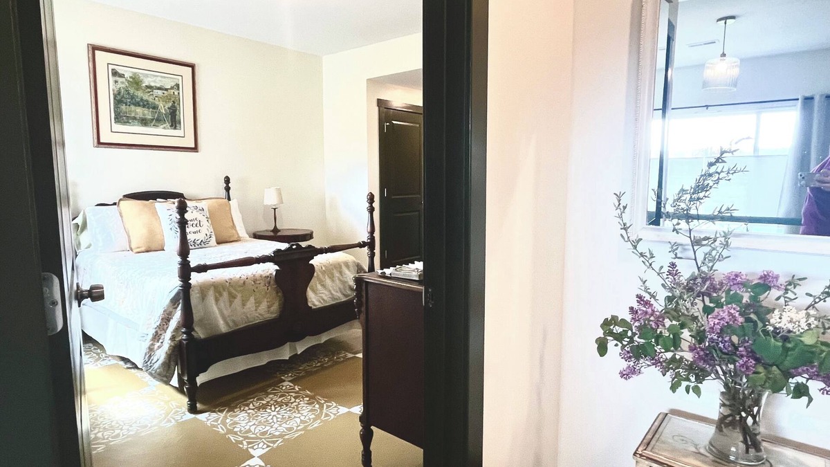 Burnips Apartment | Welcome to Benison Place, a peaceful all inclusive 1-bedroom apartment with WiFi