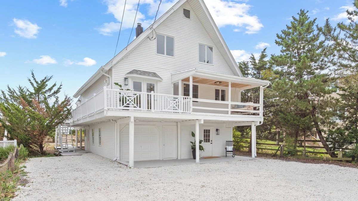 Delaware Beaches House | Welcome to COASTAL SERENITY - Your Ultimate Beachfront Escape!
