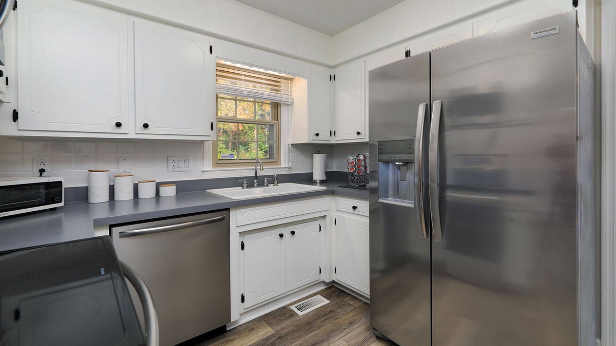 Havelock House | Welcome to Comfort Court. A small town atmosphere close to many amenities.