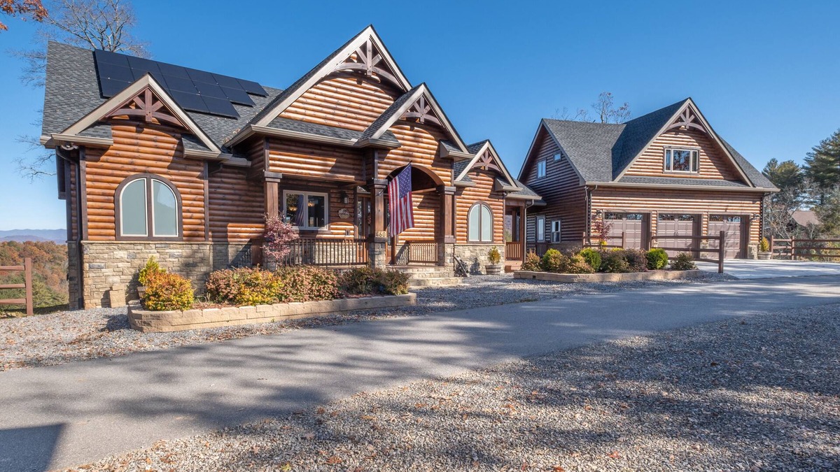 Murphy Ski Chalet | Welcome to Crisp Mountain Lodge!