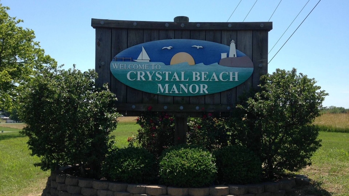 Earlville Cottage | Welcome to Crystal Beach @ the bay.