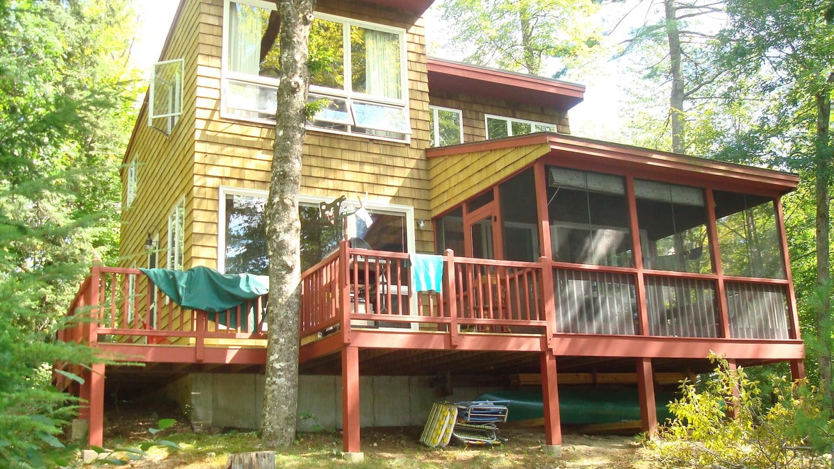 Raymond Cabin | Welcome to Dorie's Cottage! Cozy waterfront home with gorgeous sunset views!