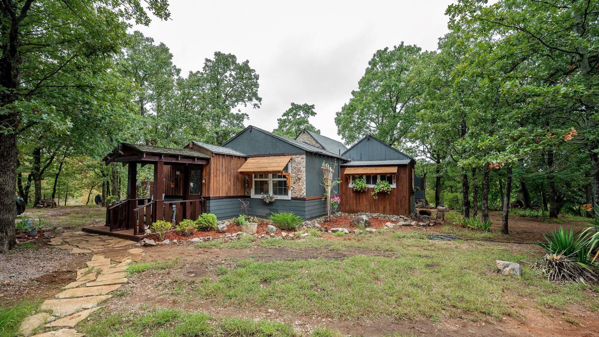 Tishomingo Cottage | Welcome to Enchanted Rock Retreat – Your Soulful Sanctuary!