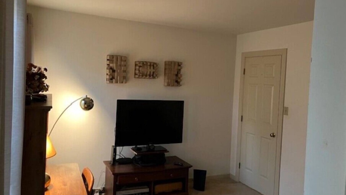 Laurel House | Welcome to "Everything Excellent"