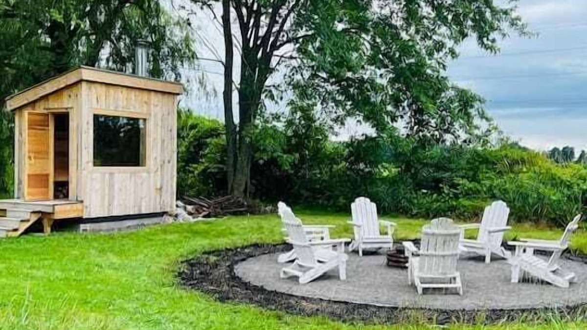 Picton House | Welcome to Field of Dreams in West Lake