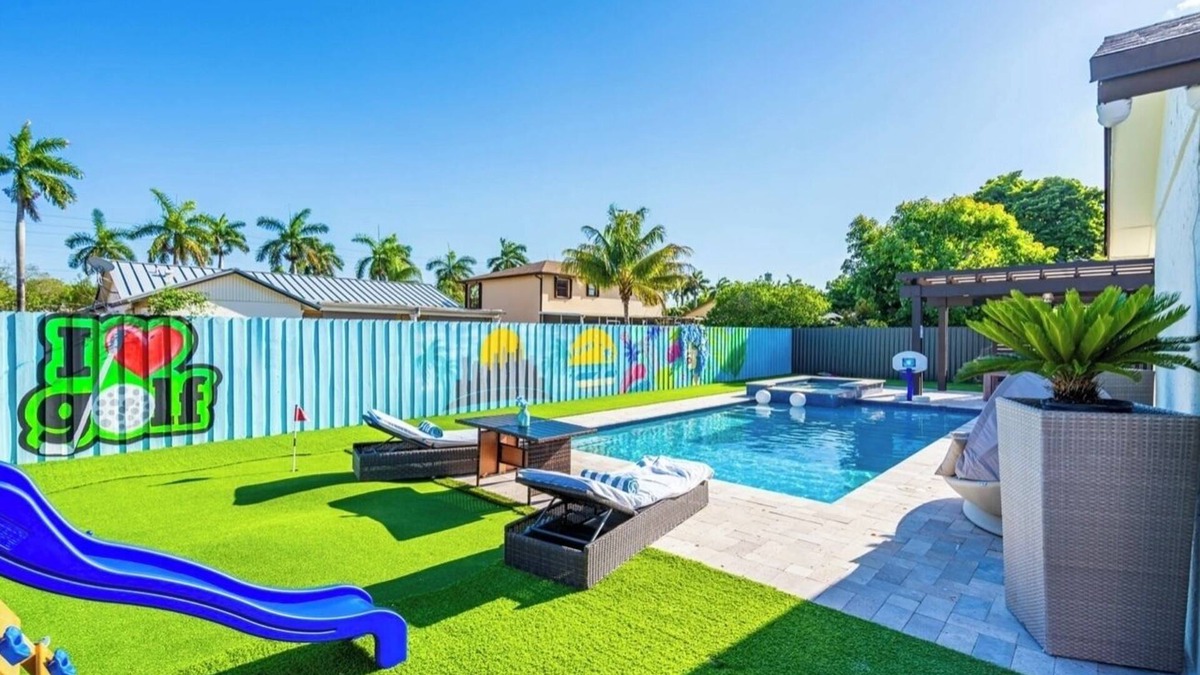 West Perrine House | Welcome to FORGET~ME~NOT VILLA , a sanctuary to unwind in a heated pool.
