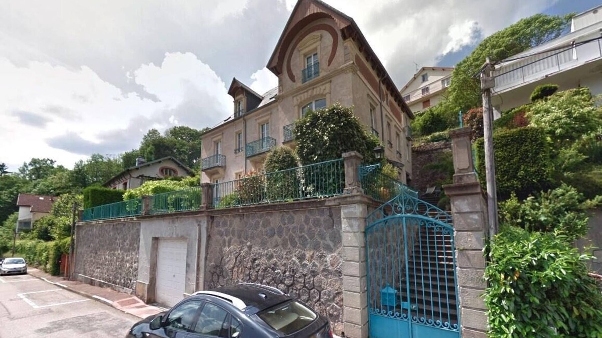 Plombieres-les-Bains Villa | Welcome to this beautiful spa villa!