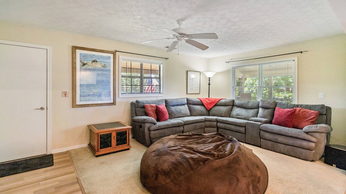 Bronston Condo | Welcome to Golf and Lake Retreat – Your Golfing Getaway