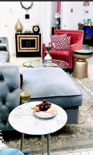 Englewood House | Welcome to Grande Lux - Boutique Hotel Style- NYC in 20 mins