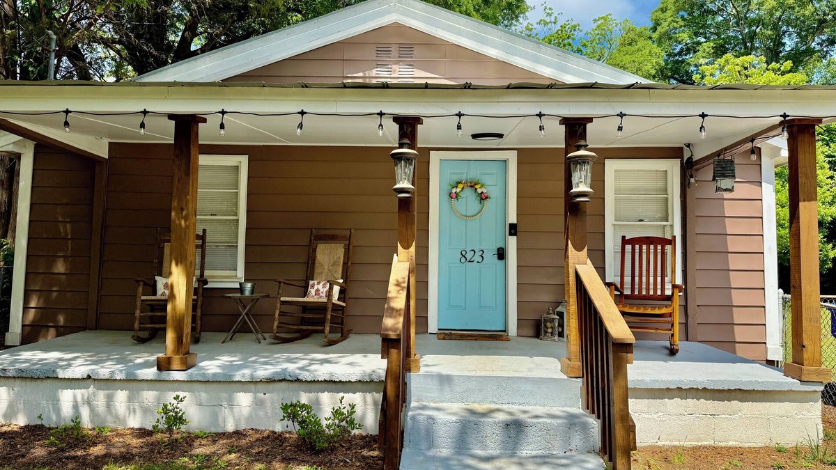 Prattville House | Welcome to Granny's house!