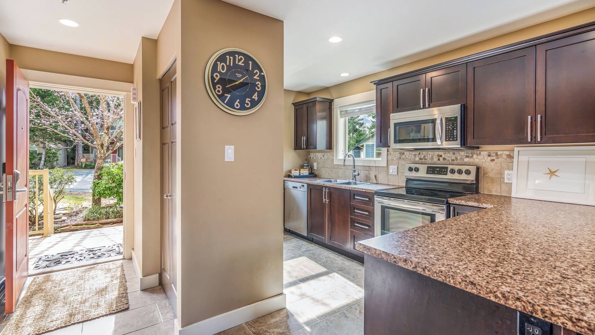 Regional District of Nanaimo Villa | Welcome to Greenwood Cottage!
