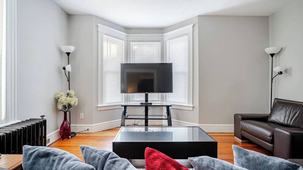 Danbury Apartment | Welcome to Hat City Danbury | A Suburban Retreat Close to It All