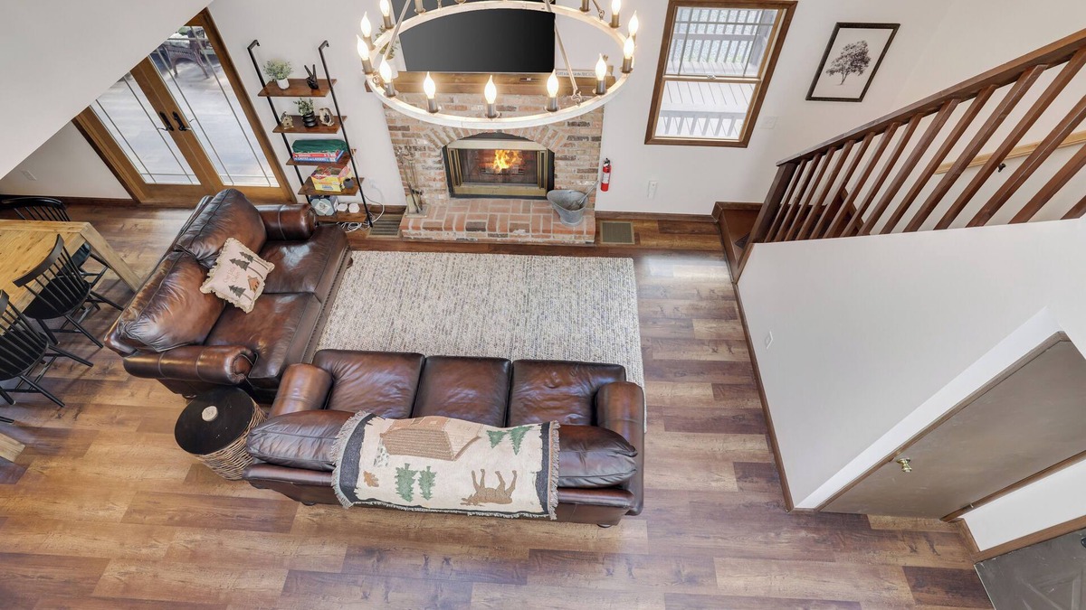 Lake Ariel Ski Chalet | Welcome to House in the Trees in The Hideout!