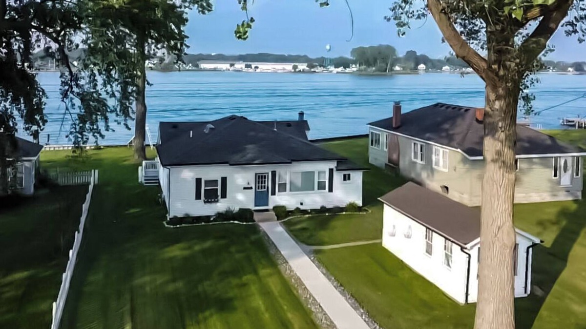 Anchorville House | Welcome to Island life!Charming waterfront home with amazing views of N. Channel