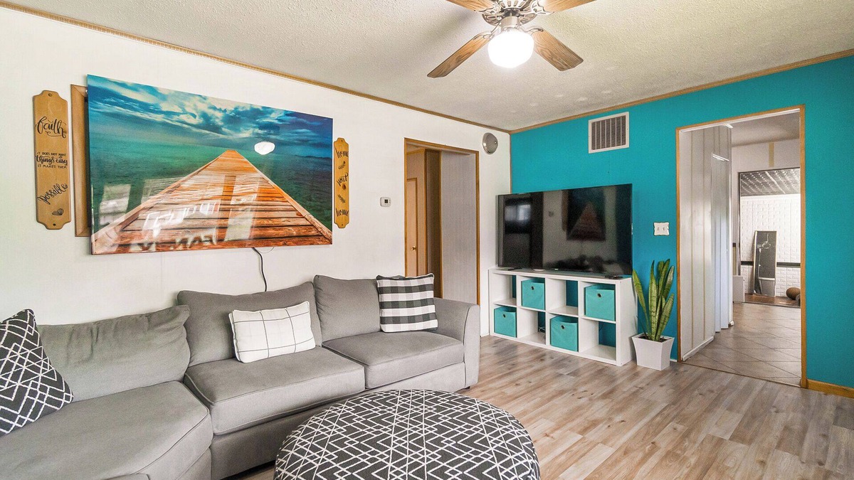 Allentown House | Welcome to Juniata! King Size Bed, Wifi, New