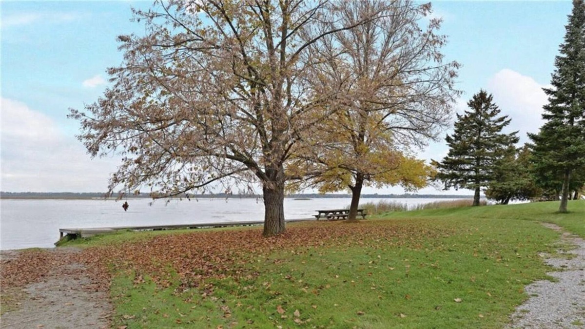 Lindsay House | Welcome to Kawartha Lakes at The Monira Manor
