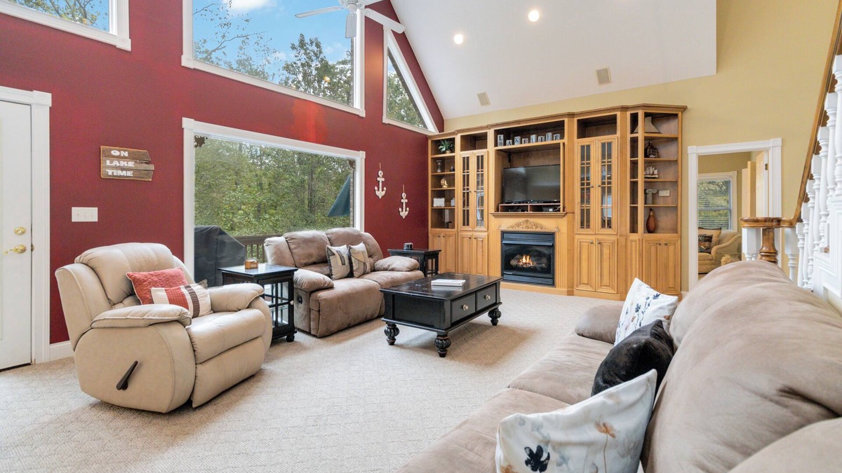 Sloans Valley House | Welcome to “Lakeview Paradise” – Your Perfect Lakeside Escape