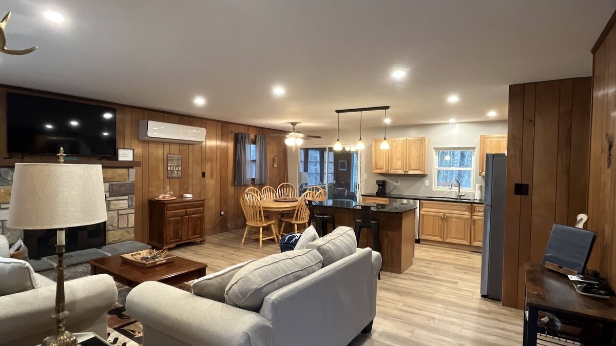 Pocono Lake House | Welcome to Laugh S’more Retreat! A newly renovated, Getaway in Arrowhead Lake.
