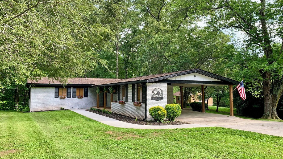 Blue Ridge House | Welcome to Nanny's Nest! Cozy Historic Home Just 1 Mile from Downtown Blue Ridge