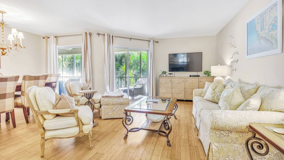 Moorings Condo | Welcome to Navarra Beach Condo!