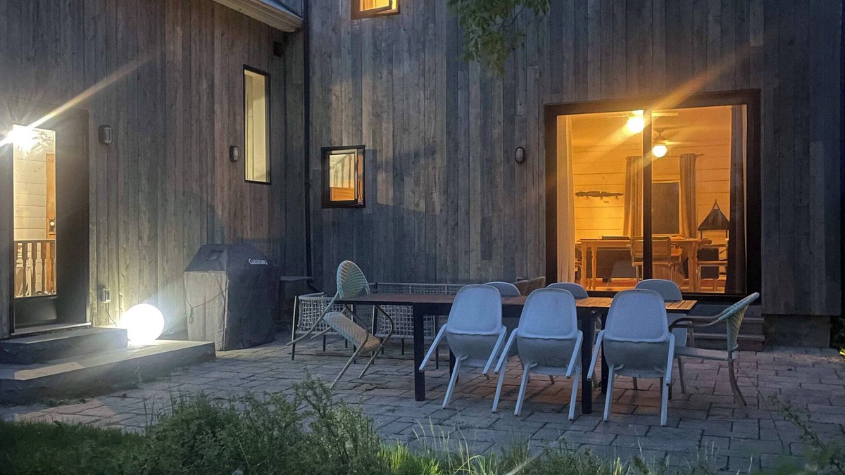 Consecon House | Welcome to North Beach Farmhouse!