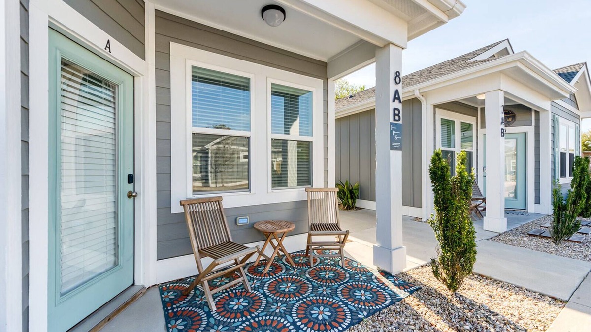Corolla Light Condo | Welcome to Ohanakai - 2 bed, Single Level Pets Welcome! Walk to the Beach