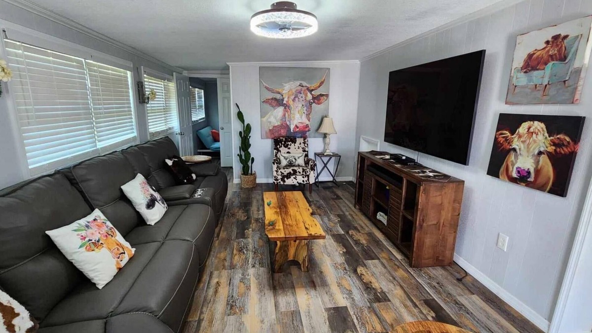 River Ranch Cottage | Welcome to our Florida Flamingo Cottage at River Ranch Resort! 53