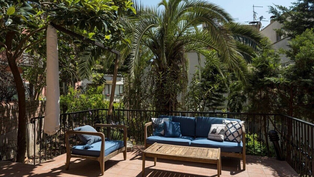 Rumeli Hisari House | Welcome to our lovely safe haven duplex home tucked away in our peaceful green patio