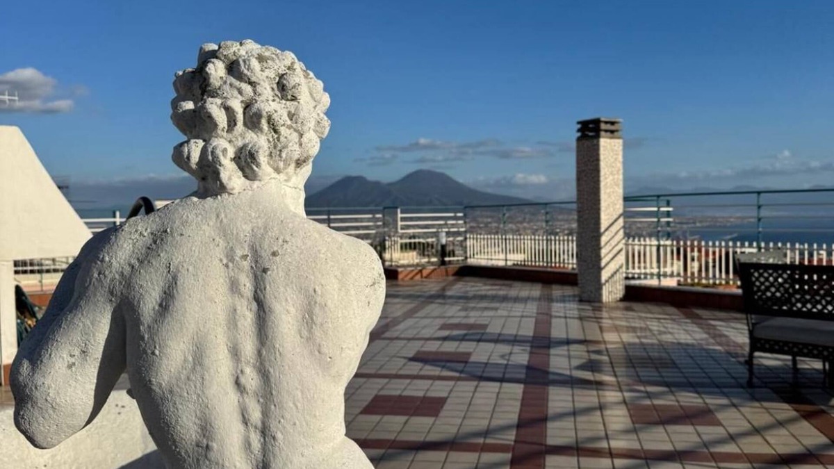 Capodimonte Bed & Breakfast | Welcome to our oasis of elegance and comfort enjoy the best of Naples!
