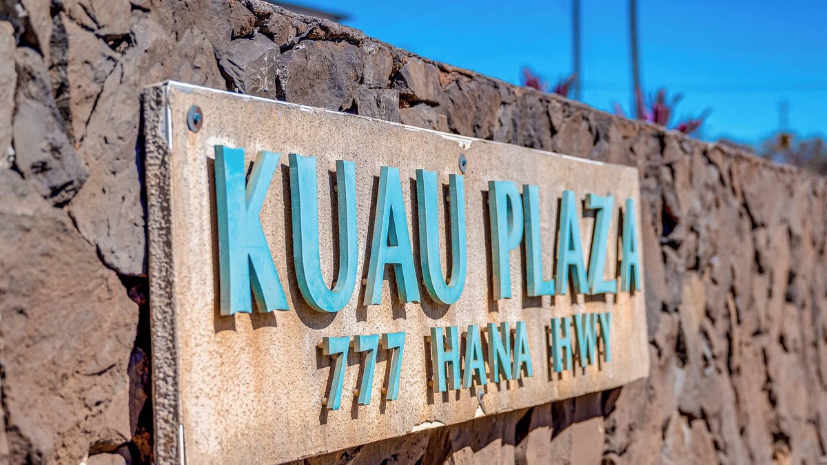 Kuau Condo | Welcome to Paradise! Paia is Maui's hidden gem. Windsports, shopping, & dinning