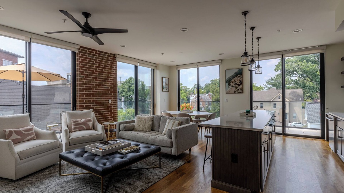 Princeton Apartment | Welcome to Princeton's finest 2 bed+2bath located in the heart of downtown!