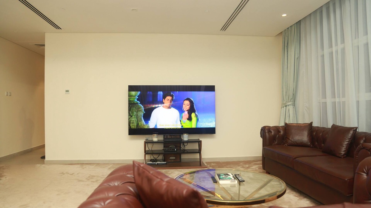 Dubai Media City Apartment | Welcome to Sea View 2 Bed Rooms at Dubai Marina!